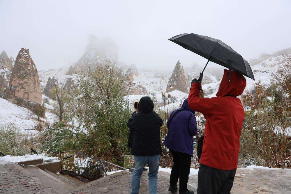 Mevsimin ilk karı düştü, ünlü vadiler gelinlik giydi 11